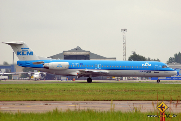 Fokker 100 (F-28-0100)